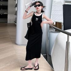 批发<b class='q'>女童</b>撞色<b class='q'>连衣裙</b>夏装2026新款中大童洋气黑色吊带裙夏季露腰背心裙