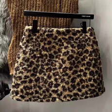 批发辣妹<b class='q'>性感</b>豹纹防走光毛呢半身裙女秋季2025年高腰显瘦A字包臀短裙