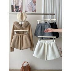 批发日韩miu系简约加厚羊羔毛圈圈呢<b class='q'>短裤</b>女秋冬阔腿外穿百搭包臀靴裤