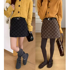 批发法式复古毛呢料红色菱形格纹短裙女秋冬洋气百搭包臀a字半身<b class='q'>裙子</b>