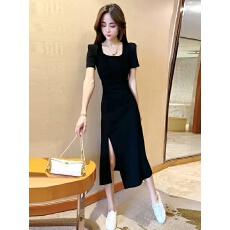 批发不规则<b class='q'>开叉</b>方领<b class='q'>连衣裙</b>女2026年夏季新款显瘦气质减龄设计感<b class='q'>连衣裙</b>