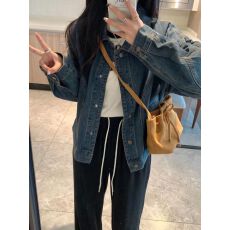 批发牛仔外套女款爆款2026新款春<b class='q'>秋</b>休闲百搭港风复古短款夹克上衣ins