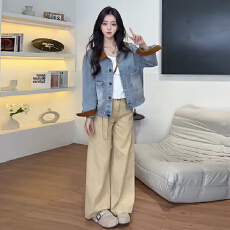 批发韩式浅蓝色牛仔外套女春<b class='q'>秋</b>翻领单排扣复古时尚设计感显瘦日常上衣