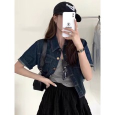 批发<b class='q'>韩版</b>复古蓝短袖牛仔外套女夏新款设计感小众宽松短款夹克衬衫上衣