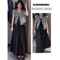 批发设计感垫肩烫钻<b class='q'>牛仔</b>马甲背心女夏装甜酷风配腰带宽松无袖短款上衣