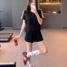 批发夏季时尚女<b class='q'>装</b>条纹圆领宽松短袖<b class='q'>T</b><b class='q'>恤</b>休闲短<b class='q'>裤</b>运动情侣<b class='q'>套</b><b class='q'>装</b>