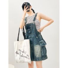 批发夏季新款复古工装风牛仔背带裤<b class='q'>女</b>时尚减龄设计感宽松阔腿连体短裤