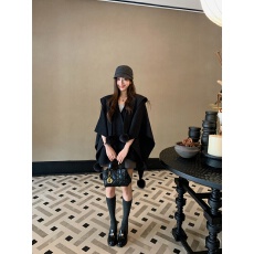 批发2026秋冬新款<b class='q'>双面</b><b class='q'>羊绒</b><b class='q'>大衣</b>女短款俄罗斯外贸时尚甜美连帽毛呢外套