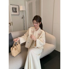 批发2026秋冬新款<b class='q'>双面</b><b class='q'>羊绒</b><b class='q'>大衣</b>女短款日本外贸时尚设计甜美羊毛呢外套