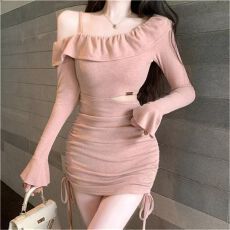 批发秋季设计感收腰显瘦<b class='q'>连衣裙</b>女御姐风纯欲<b class='q'>性感</b>短裙高级感时尚包臀裙