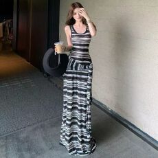 批发薄纱连衣裙女夏2025新款今年流行爆款假两件撞色条纹长款<b class='q'>背心</b>裙