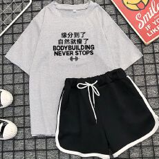 批发180克双磨新款休闲运动套<b class='q'>装</b>女学生短袖<b class='q'>T</b><b class='q'>恤</b>短<b class='q'>裤</b>两件套潮