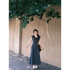 批发法式灰色小飞袖连衣裙女早春2026新款设计感小众收腰显瘦a字长裙