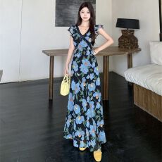 批发大码法式度假风碎花V领荷叶袖<b class='q'>蕾丝拼接</b>连衣裙夏季复古百搭A字长裙