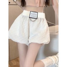 批发白色花苞短裤女夏季2025新款小个子高腰显瘦<b class='q'>休闲</b>垂感阔腿a字<b class='q'>热裤</b>