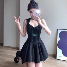 批发法式复古风格蝴蝶结黑色V领无袖百褶短裙2026年高级感气质<b class='q'>连衣裙</b>