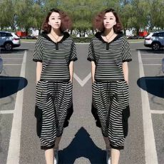 批发米尼200克】欧货条纹休闲套装女夏新款连帽短袖宽松七分裤两件套