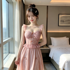 批发夏季带胸垫吊带中长款裙女士蕾丝边冰丝收腰显瘦仙