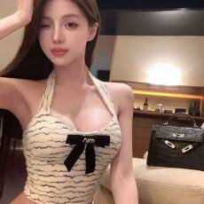 批发主播服装高级感气质甜欲可爱蝴蝶结挂脖吊带外穿性感镂空辣妹背心