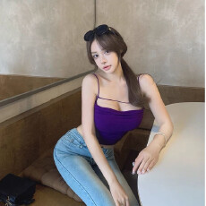 批发纯欲吊带背心短款上衣打底女甜辣妹性感千金风设计感修身显瘦松紧