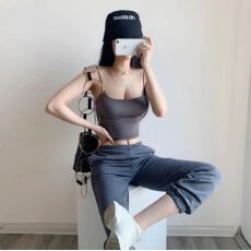 批发新款欧美小性感街拍时髦低胸辣妹装显瘦短款纯色<b class='q'>露</b><b class='q'>脐</b>吊带<b class='q'>背心</b>女装