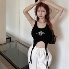 批发性感辣妹别致印花<b class='q'>吊带</b><b class='q'>背心</b>女夏季新款不规则短款修身<b class='q'>露</b><b class='q'>脐</b>上衣服潮