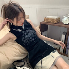 批发<b class='q'>街头</b>欧美范印花无袖背心女夏季新款宽松显瘦开叉性感辣妹百搭上衣