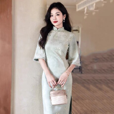 批发粉色喇叭袖碎花旗袍民国风复古年轻款少女新中式秋冬季甜美连衣裙