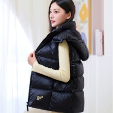 批发鹅绒羽绒服女黑金马甲女款外套女短款马夹背心坎肩高级感6803