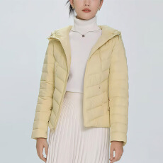 批发羽绒服女轻薄短款秋冬季新款90鸭绒排骨洋气薄款外套小个子6958