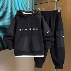 批发<b class='q'>大</b><b class='q'>童</b>青少年<b class='q'>男</b><b class='q'>童</b><b class='q'>套装</b><b class='q'>秋季</b>2025新款帅气机车穿搭假两件连帽两件套