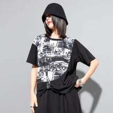 批发实拍<b class='q'>夏</b>季水墨印花不规则拼接短袖T恤休闲宽松前短后长套头女装潮
