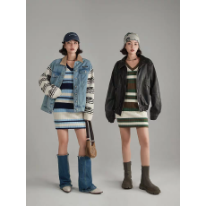 批发条纹针织连衣裙女2025年春秋新品修身显瘦V领个性裙子