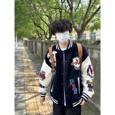 批发美式复古徽章植绒刺绣棒球服夹克男<b class='q'>春</b>秋季宽松撞色拼接学生外套潮