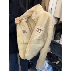 批发今年流行独特超好看杏色摇粒绒羊羔毛加厚外套女2025新款爆款秋冬