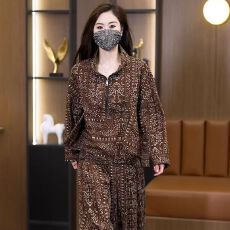批发阔太太时髦减龄碎花<b class='q'>套装</b>大码女装秋季宽松遮肉上衣<b class='q'>哈伦裤</b>两件套女