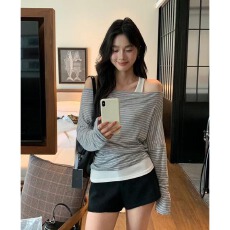 批发2025秋冬打底吊带背心外搭斜领露肩条纹<b class='q'>T</b><b class='q'>恤</b>上衣两件套装女