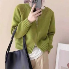 批发质感双拉链<b class='q'>毛衣</b>外套女2025秋冬<b class='q'>短款</b>设计感小众简约韩系针织开衫