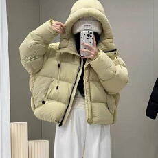 批发韩版连帽加厚白鸭绒羽绒服女短款2025新款泡芙感减龄保暖外套女