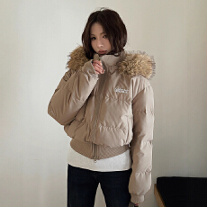 批发收腰毛领款大环保毛2025新款白鸭绒羽绒服女短款时尚百搭保暖外套