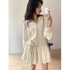 批发2026早春新款韩风ins法式温柔小清新小众显瘦长袖短款百褶<b class='q'>连衣裙</b>