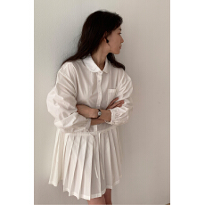 批发2026年早春新款韩系ins白色抽绳<b class='q'>百褶</b>束腰温柔风宽松衬衫连衣裙