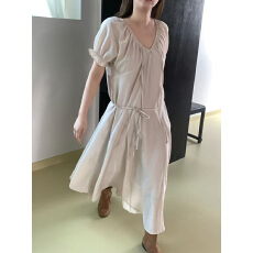 批发韩系ins纯色v领大摆度假风<b class='q'>连衣裙</b><b class='q'>连衣裙</b>