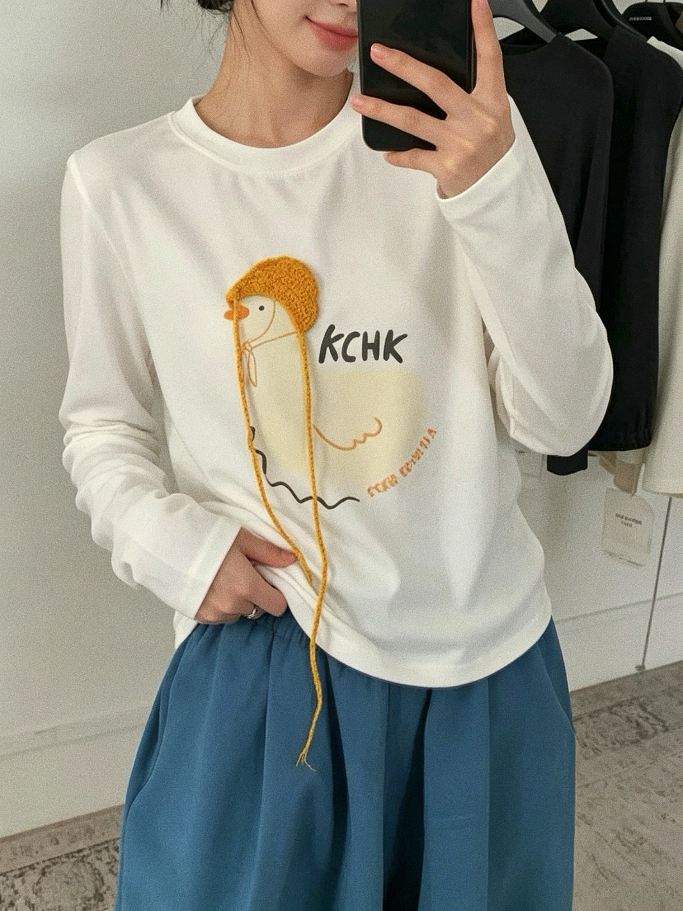 BY356128# 韩版云朵绒休闲显瘦卡通鸭子长袖T恤女上衣潮 服裝批發女裝批發服飾貨源