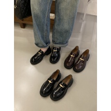 批发2025秋季新款乐福鞋厚底防滑小皮鞋金属扣百搭深口单鞋粗跟