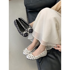 批发2026春<b class='q'>秋</b>绸缎面波点增高单鞋女四季鞋