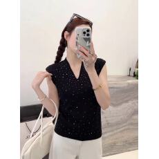 批发辣妹性感v领烫钻修身上衣女2026春季新款设计感基础款百搭短袖T恤