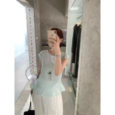 韩系设计感白色圆领休闲t恤女夏季2026新款小众收腰显瘦短袖上衣