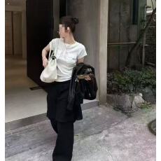 批发韩系双口袋设计圆领半扣短袖t恤女2026夏新款显瘦短款收袖口上衣