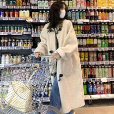批发秋冬新款中长款大衣韩版假两件格纹拼接减龄牛角扣羊羔绒<b class='q'>外套女</b>冬